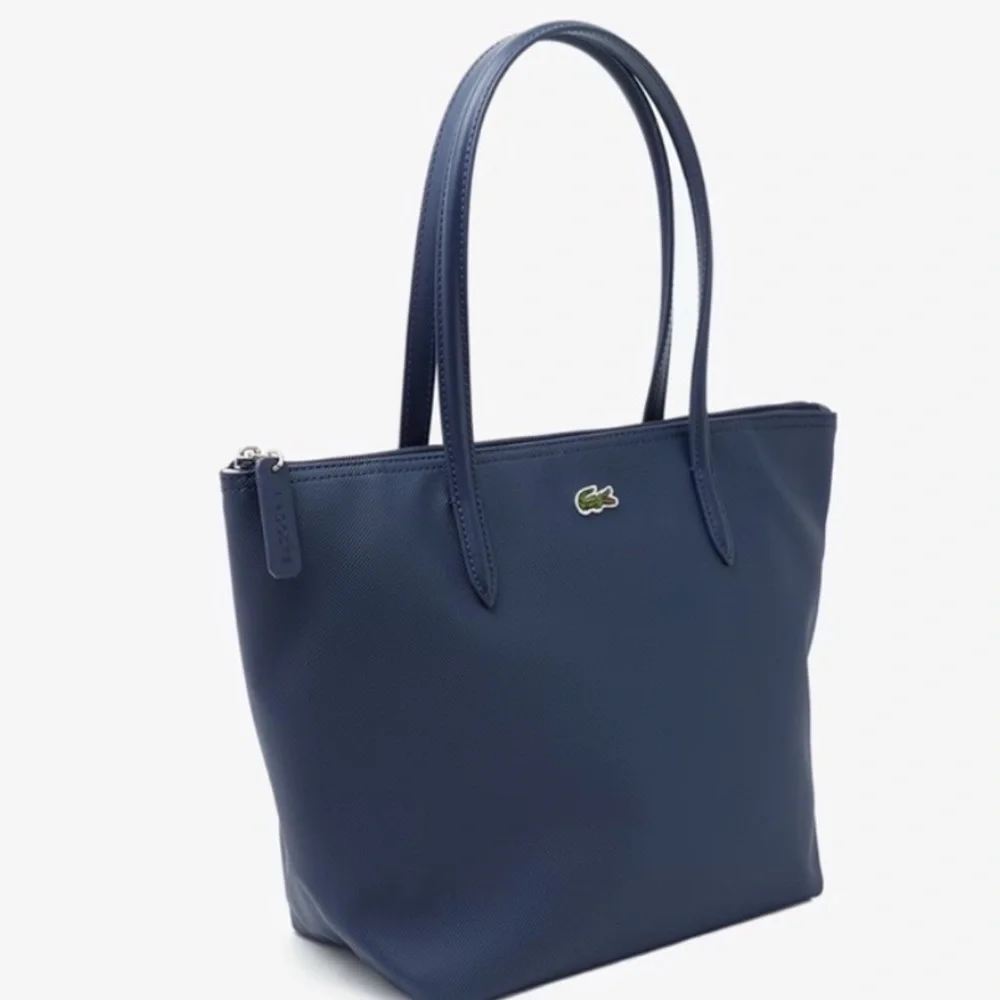 Lacoste ⭐️new⭐️ navy